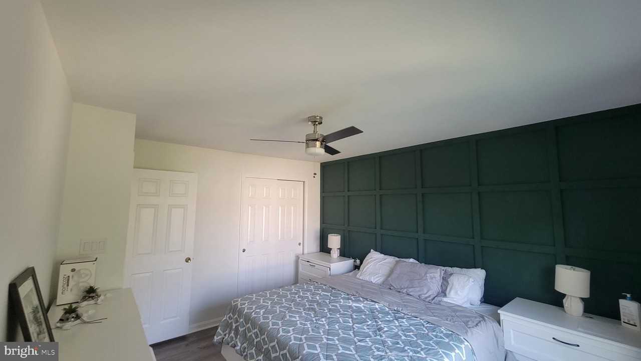 10003 Erlwood Ct - Photo 3 of 12