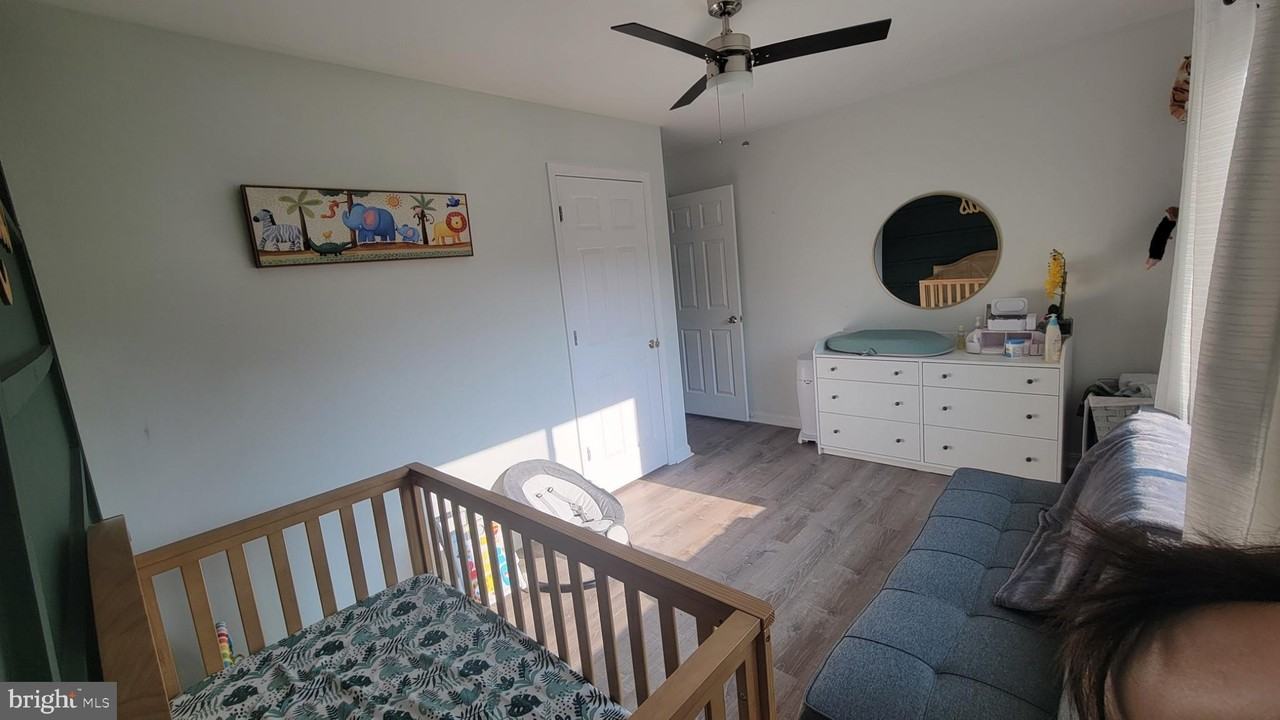 10003 Erlwood Ct - Photo 5 of 12