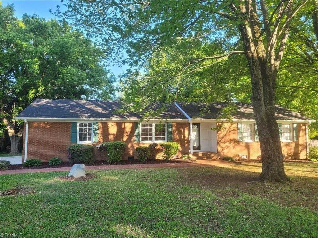 5701 Cates Dr - Photo 4 of 49