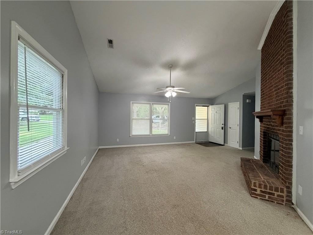 4607 Beechcroft Dr - Photo 6 of 33