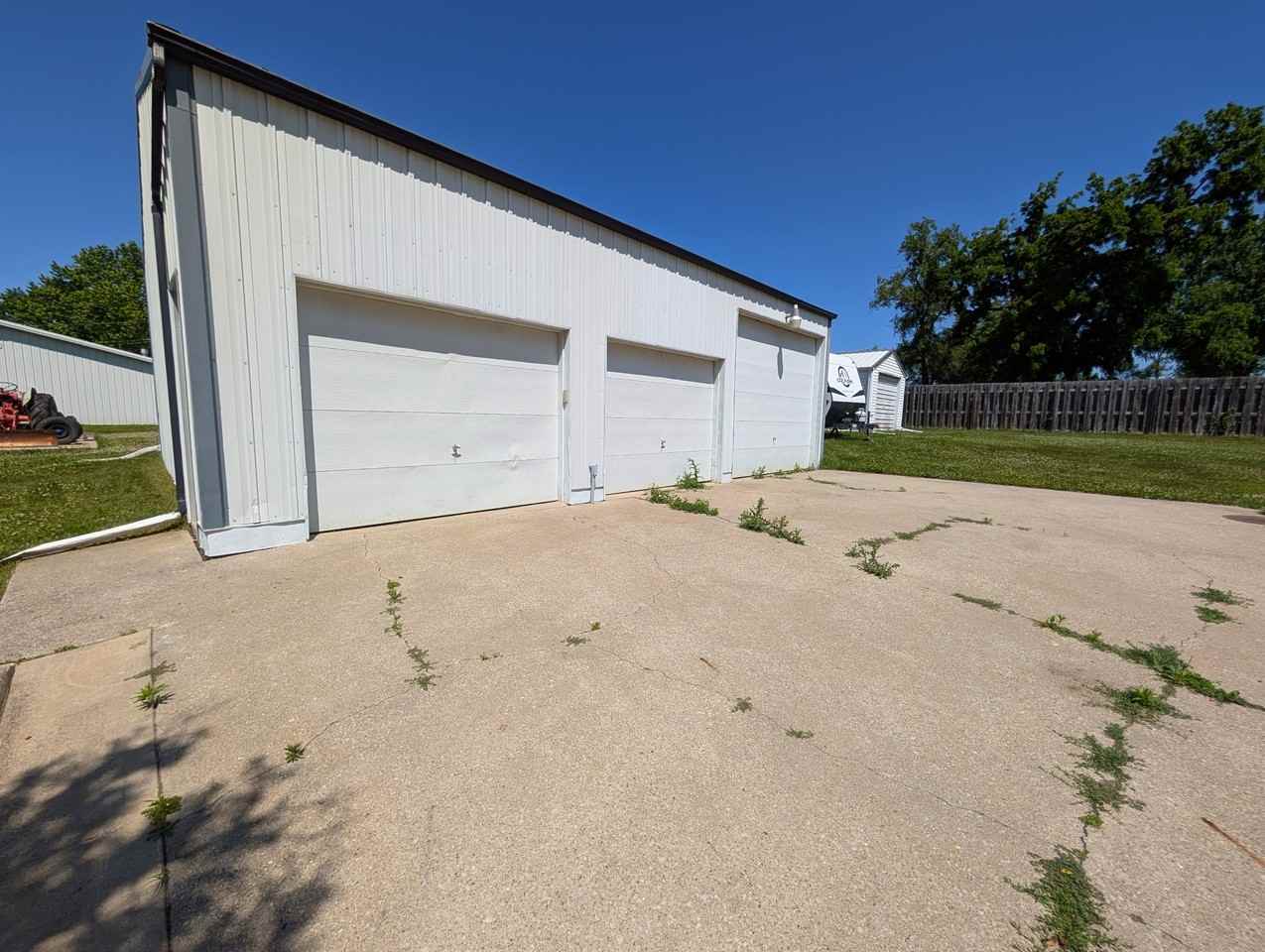 905 E 8th St S #1 - Photo 3 of 14