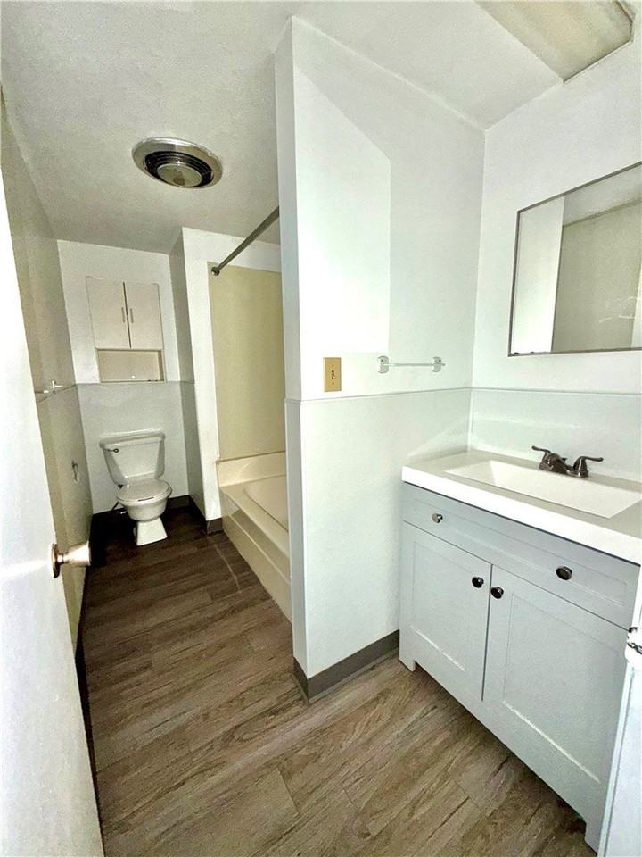 802 12th St #BS - Photo 5 of 7