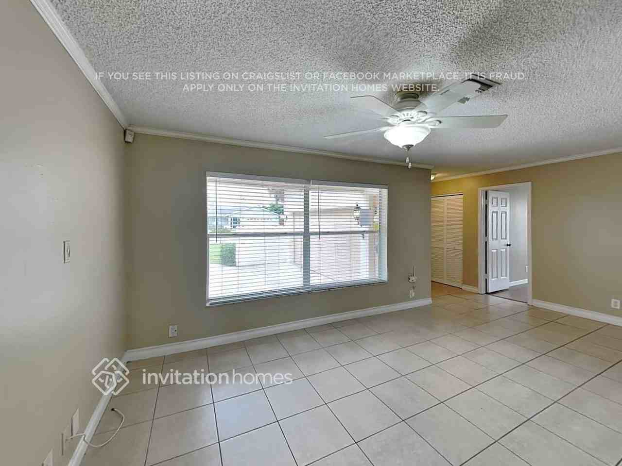 12169 Sycamore Ln - Photo 3 of 18