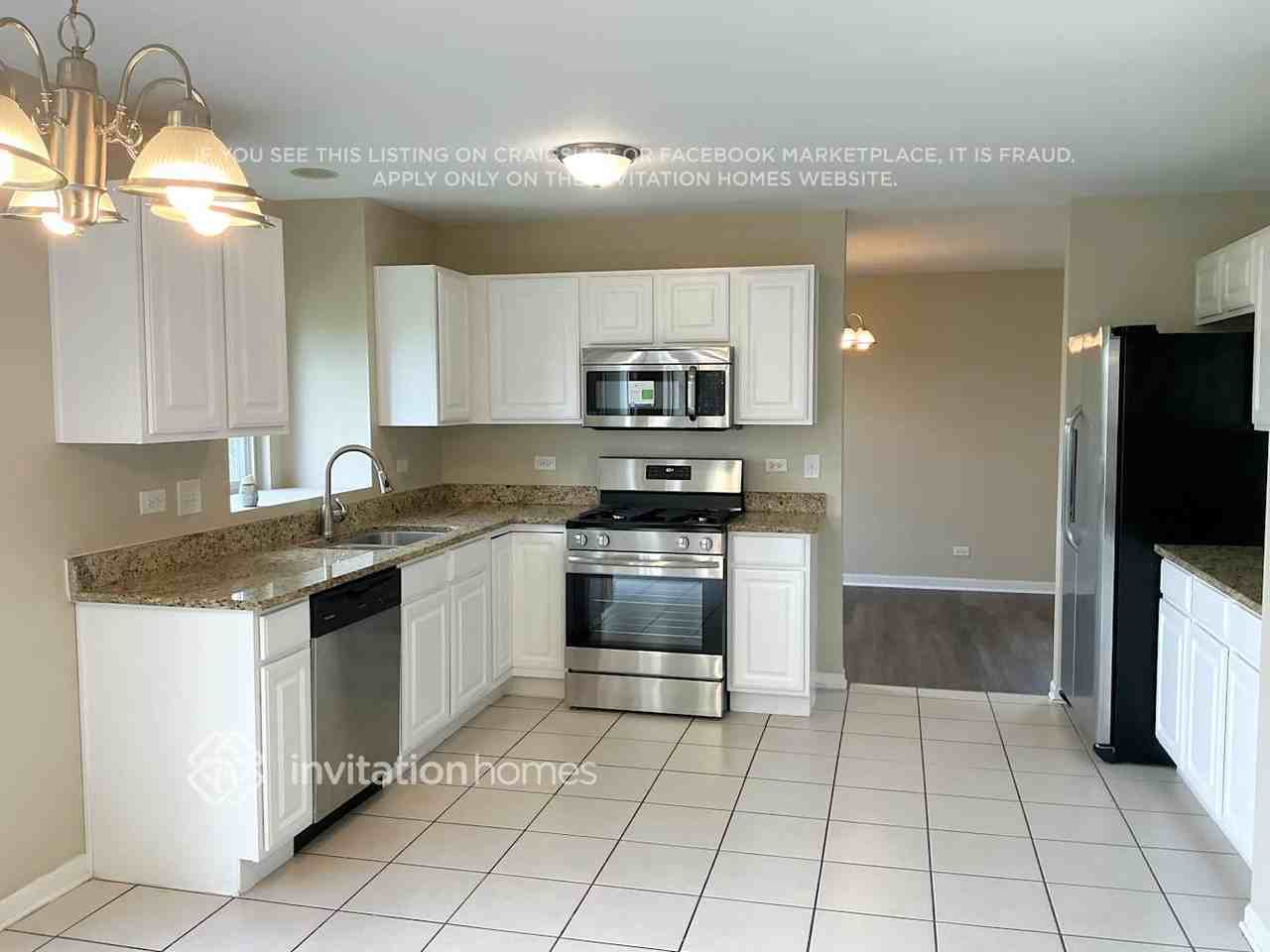 6220 Pond View Dr - Photo 6 of 17