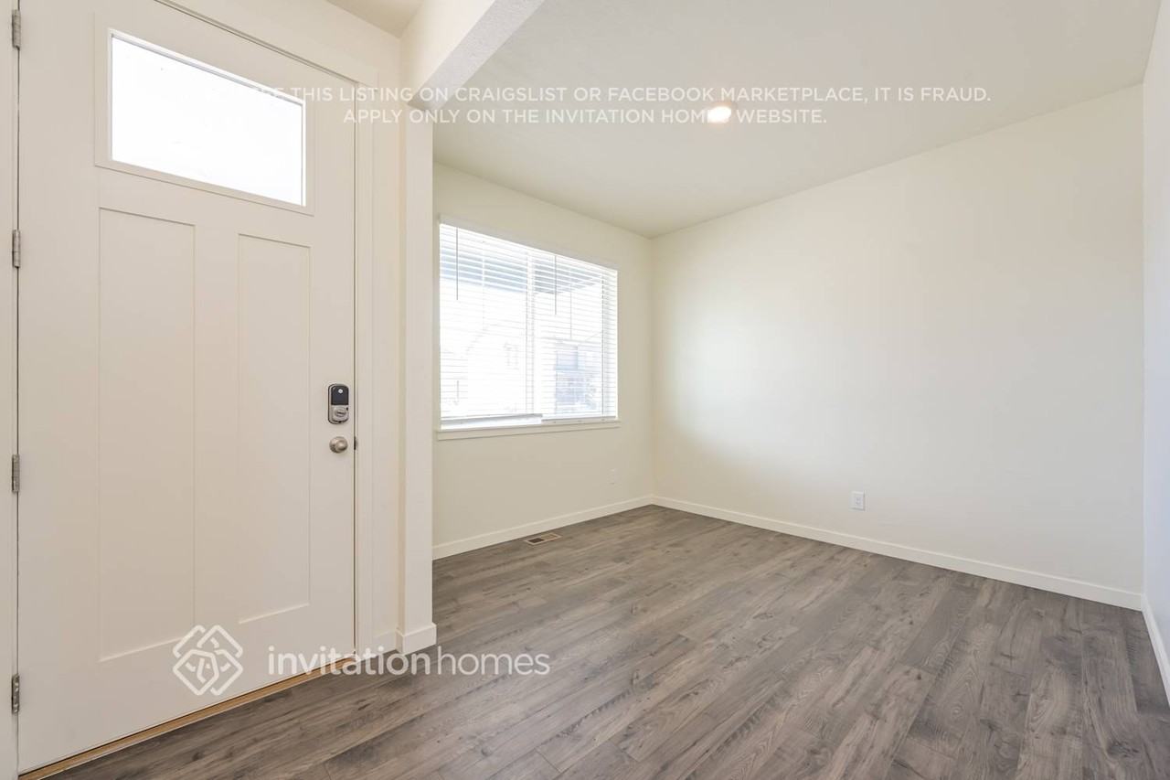 4834 Trails Edge Ln - Photo 5 of 19
