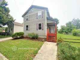 featured image of 783 E Galena Blvd