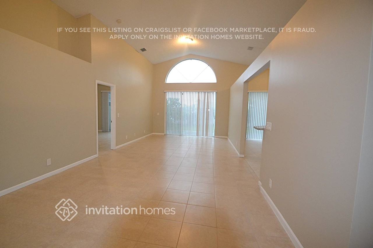 7704 Thornlee Dr - Photo 4 of 14