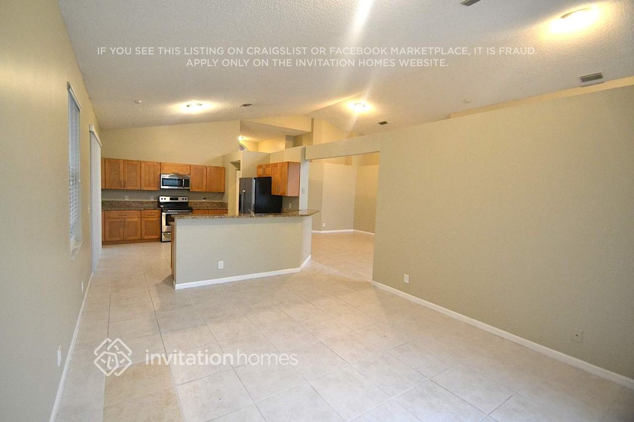 7704 Thornlee Dr - Photo 5 of 14