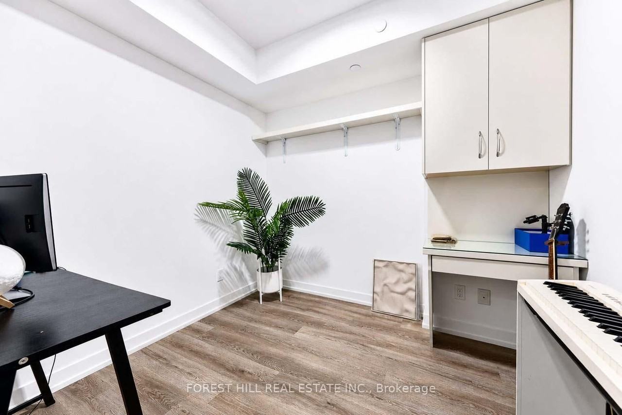 771 Yonge Street - Photo 2