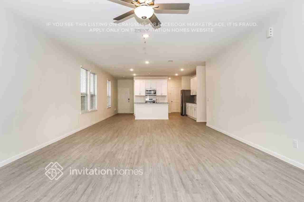 13478 Maltessa Dr - Photo 5 of 21