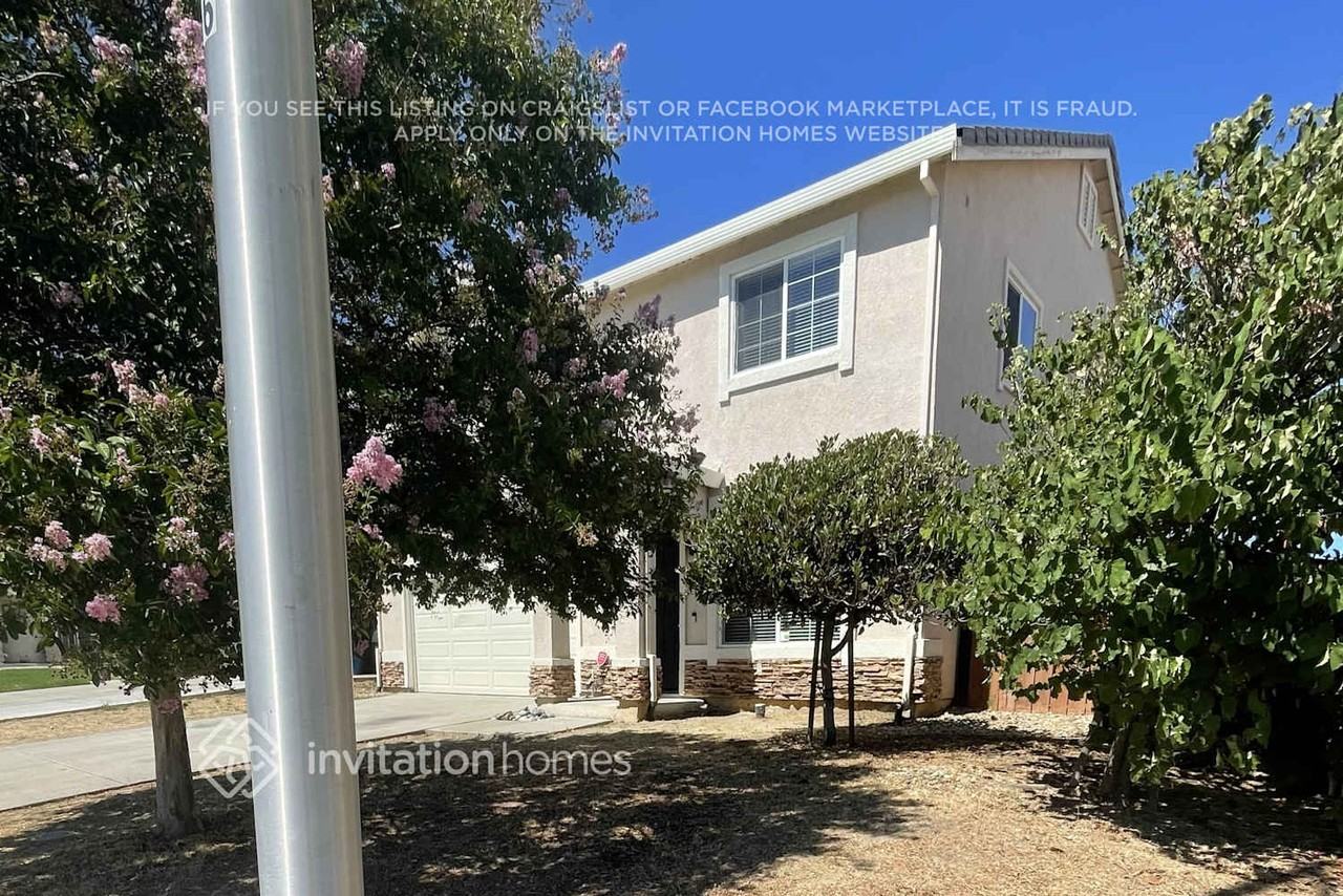 4064 Heaton Ct - Photo 2 of 14