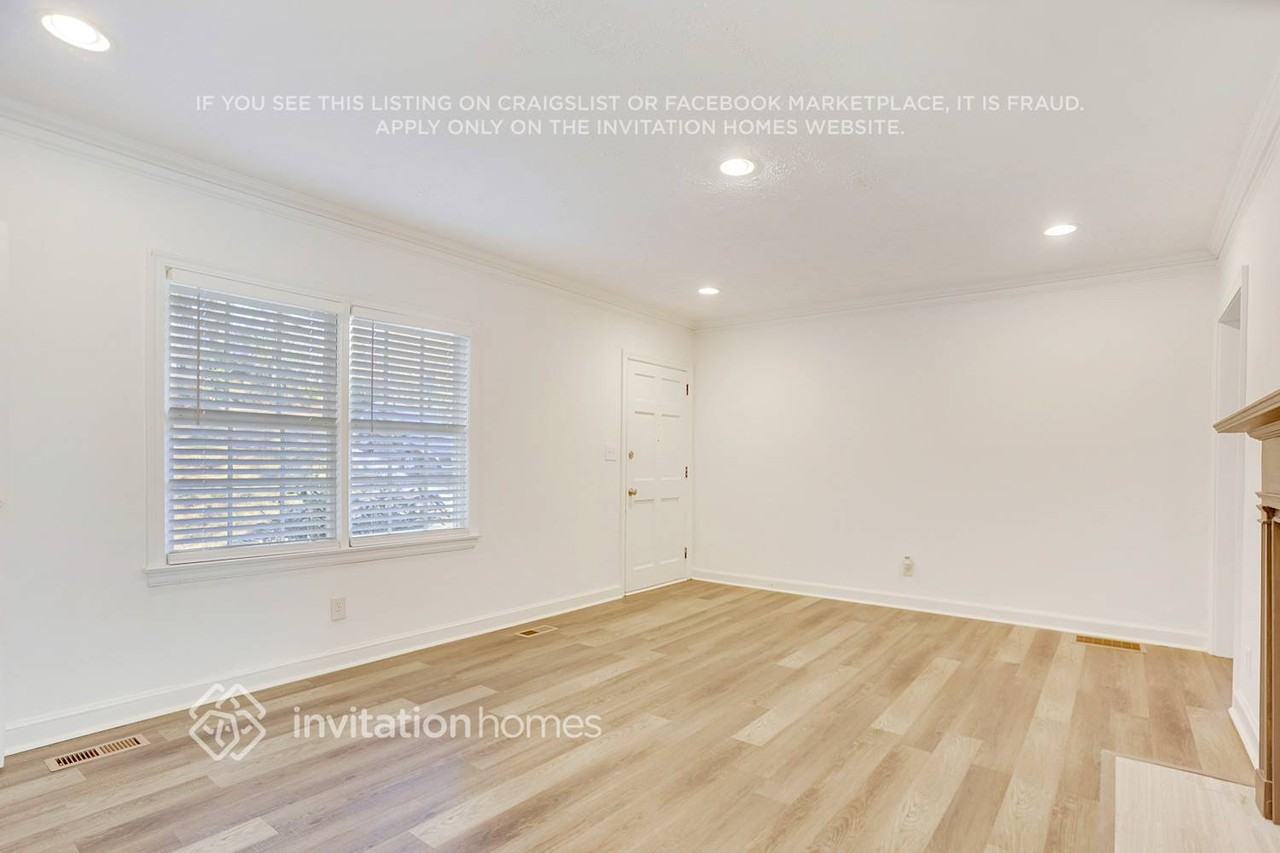 1883 Dresden Dr Ne - Photo 5 of 26