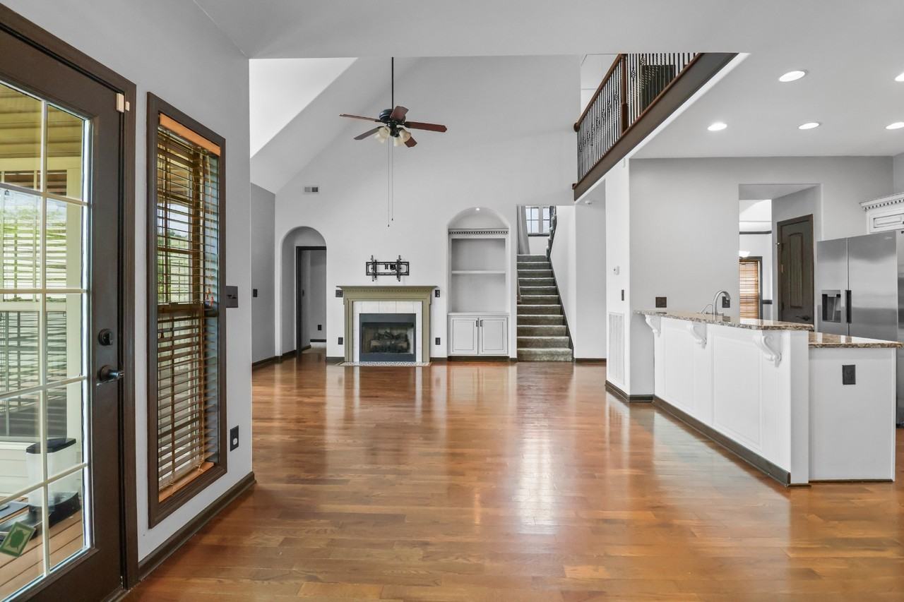 869 E Accipiter Cir #1 - Photo 5 of 32