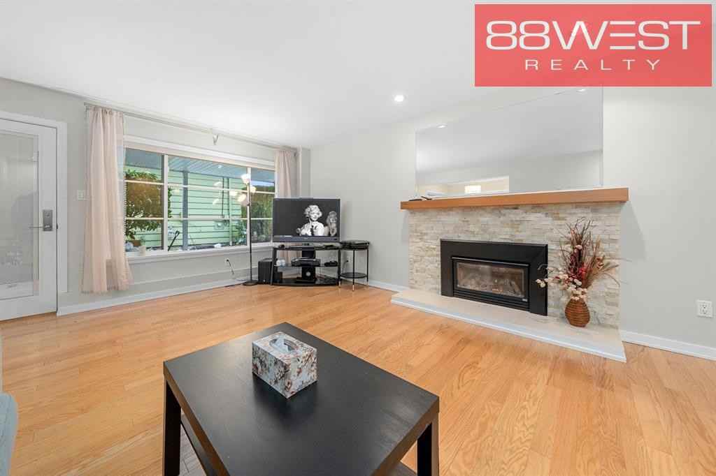 3990 Delbrook Avenue - Photo 7 of 13