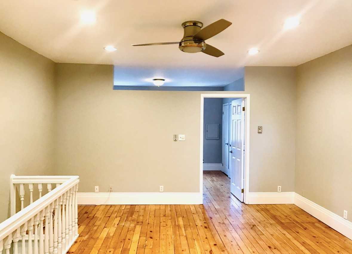 320 Logan Avenue - Photo 2 of 15