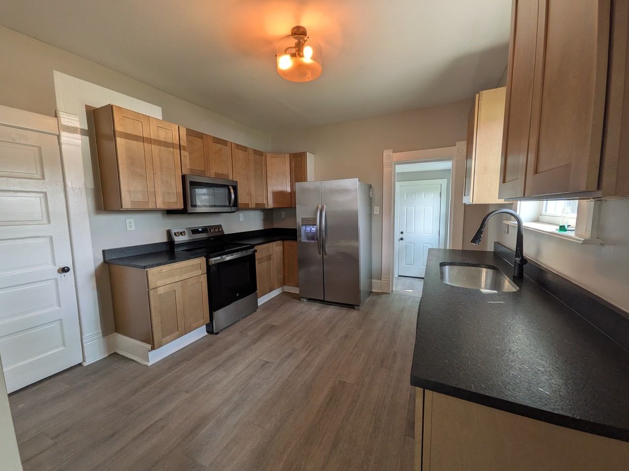 473 E Markison Ave #1 - Photo 4 of 11