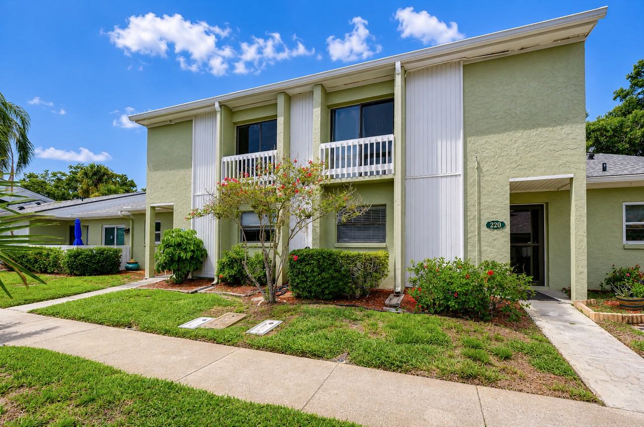 230 Cypress Pl #1