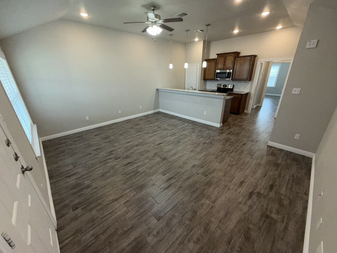 3344 Berkshire Drive - Photo 4 of 8