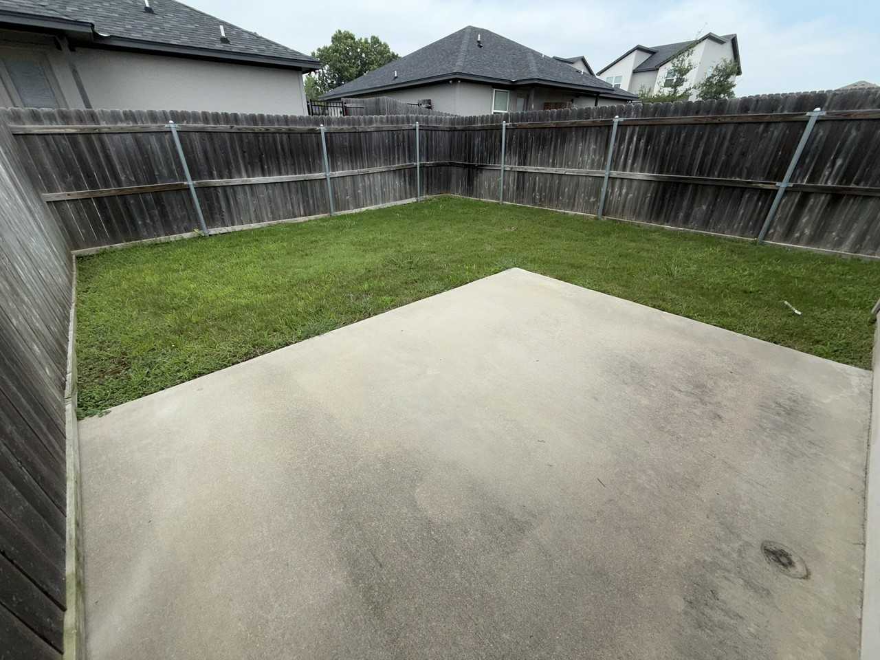 3344 Berkshire Drive - Photo 5 of 8