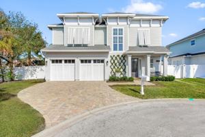 featured image of 255 41st Ave S #1