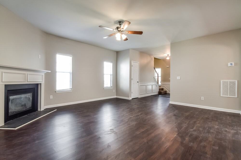 76 Birch St - Photo 6 of 20