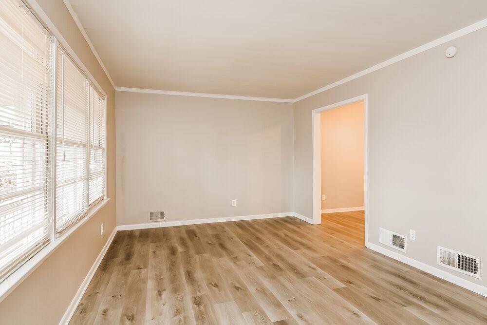 2500 Pine Branch Way - Photo 7 of 21