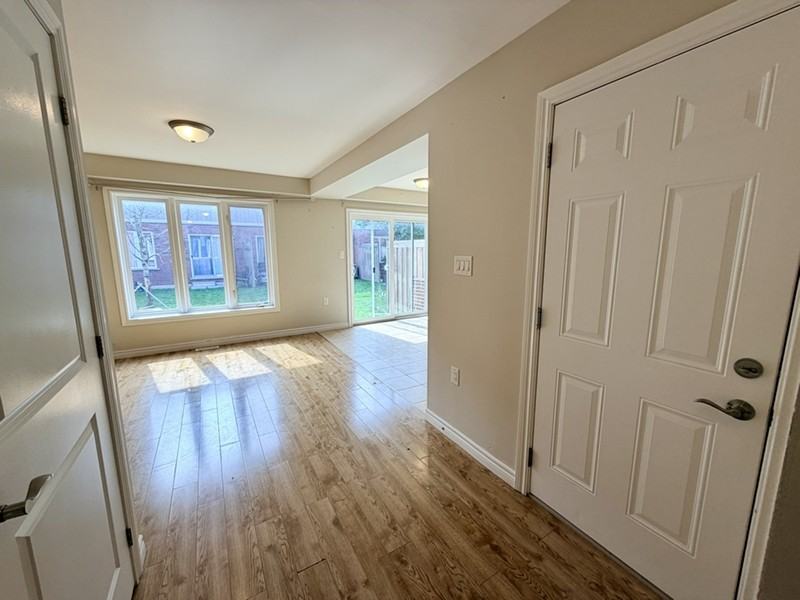 204 Alva St - Photo 4 of 23