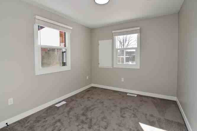 134 Oakside St - Photo 7 of 12