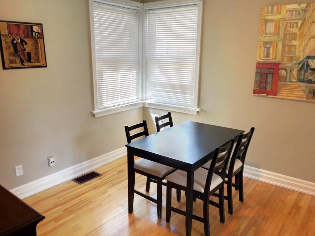 70 Yorkshire St N Uppr - Photo 6 of 10
