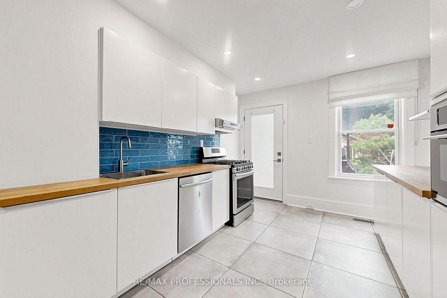 368 Howland Avenue - Photo 12