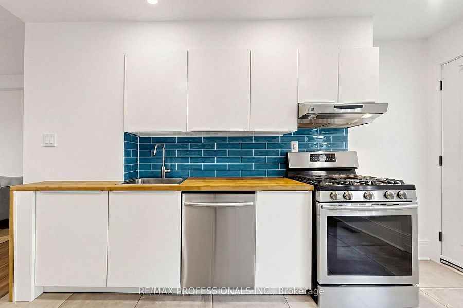 368 Howland Avenue - Photo 10