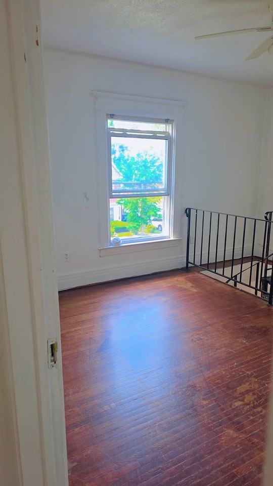 414 Douglas St #1 - Photo 6 of 10