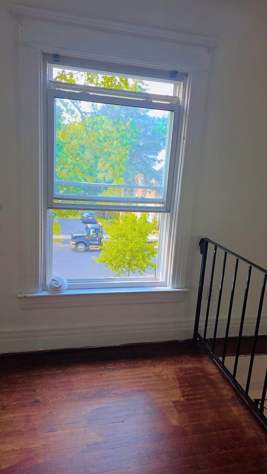 414 Douglas St #1 - Photo 7 of 10