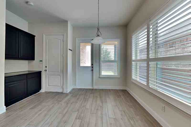 17534 Sequoia Dr - Photo 7 of 19