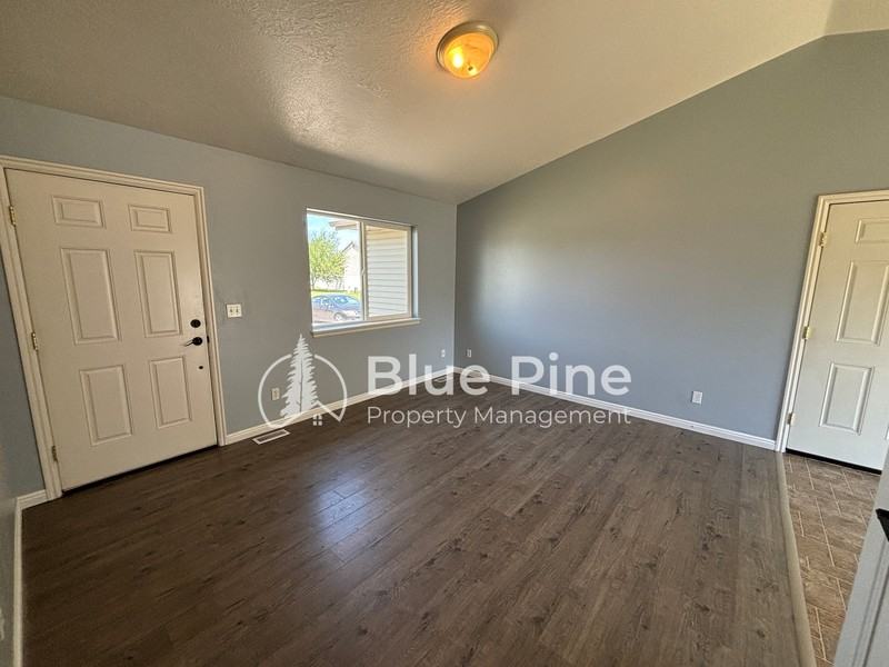 3920 Deloy Dr - Photo 2 of 22
