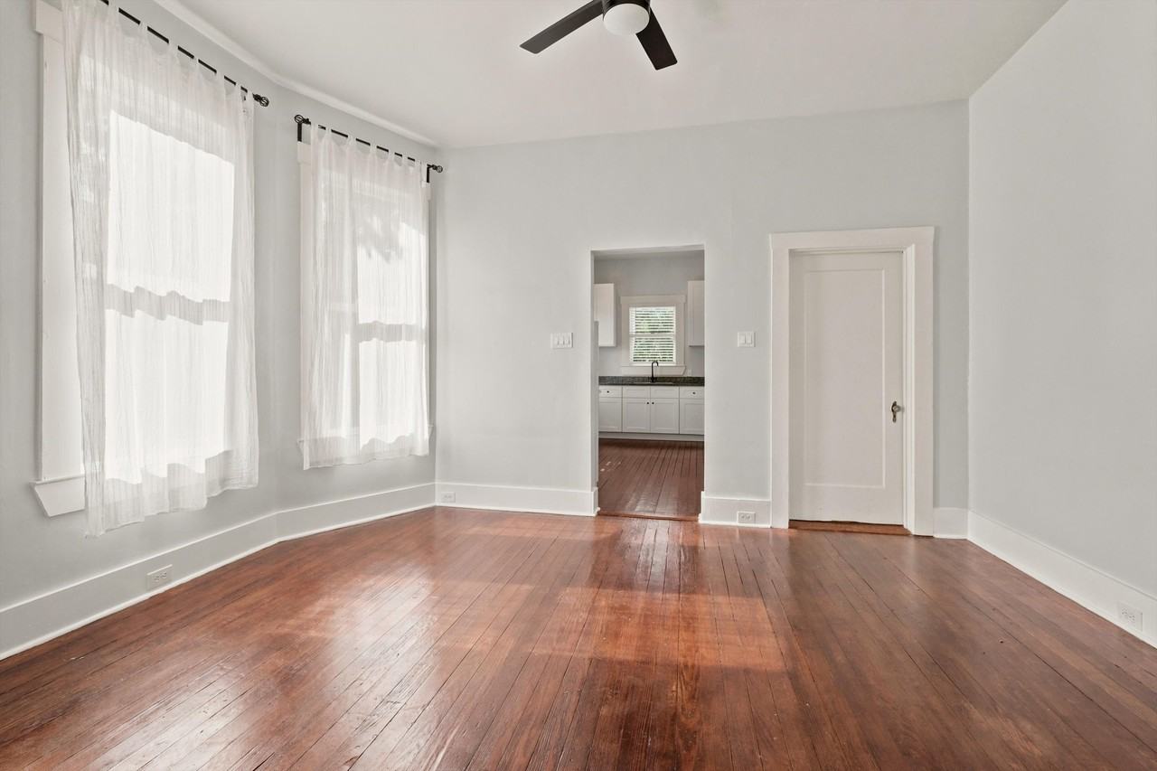 732 Lamar Street - 2Unit 2 #1 - Photo 6 of 10