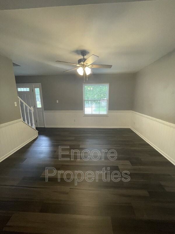 211 Indigo Dr - Photo 4 of 11