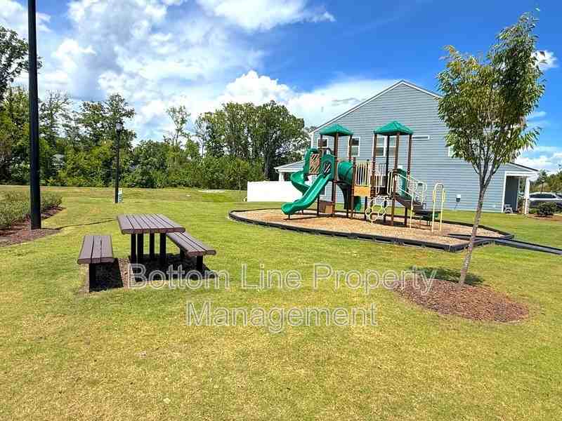 4029 Black Ct - Photo 5 of 9
