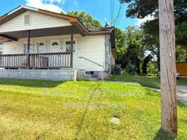 featured image of 910 N Morris St