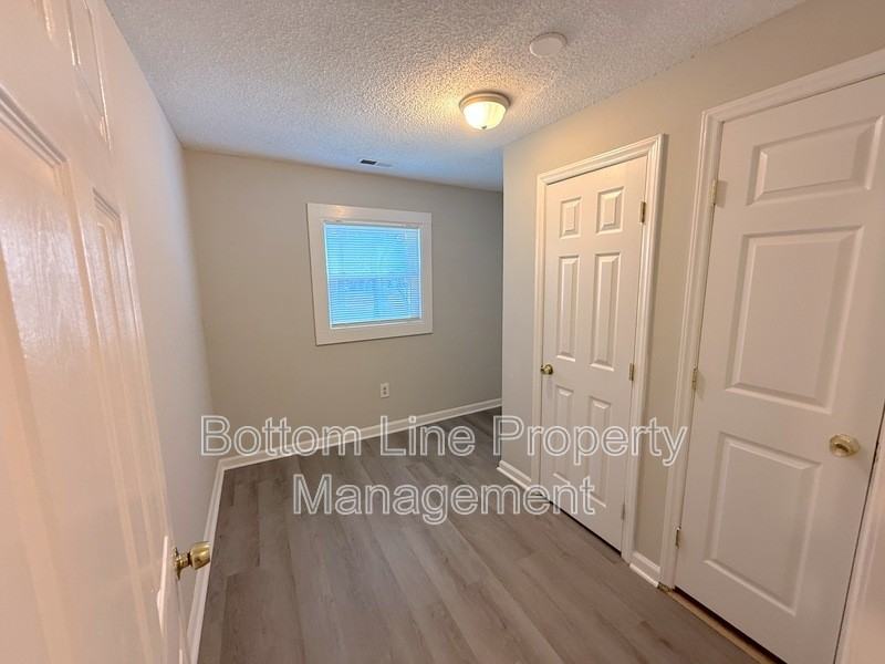 910 N Morris St - Photo 4 of 12