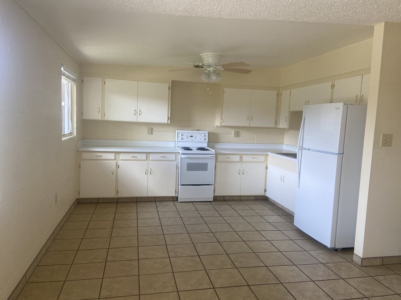 2500 N Swan St #1 - Photo 7 of 11