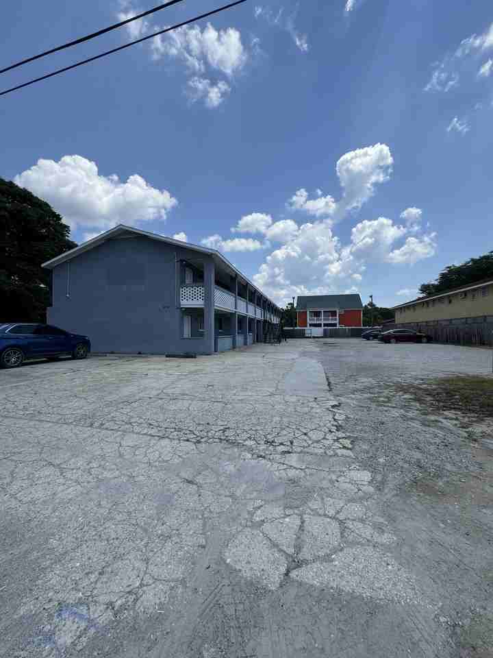 612 31st Avenue South 201 - 201 #201 - Photo 2 of 9