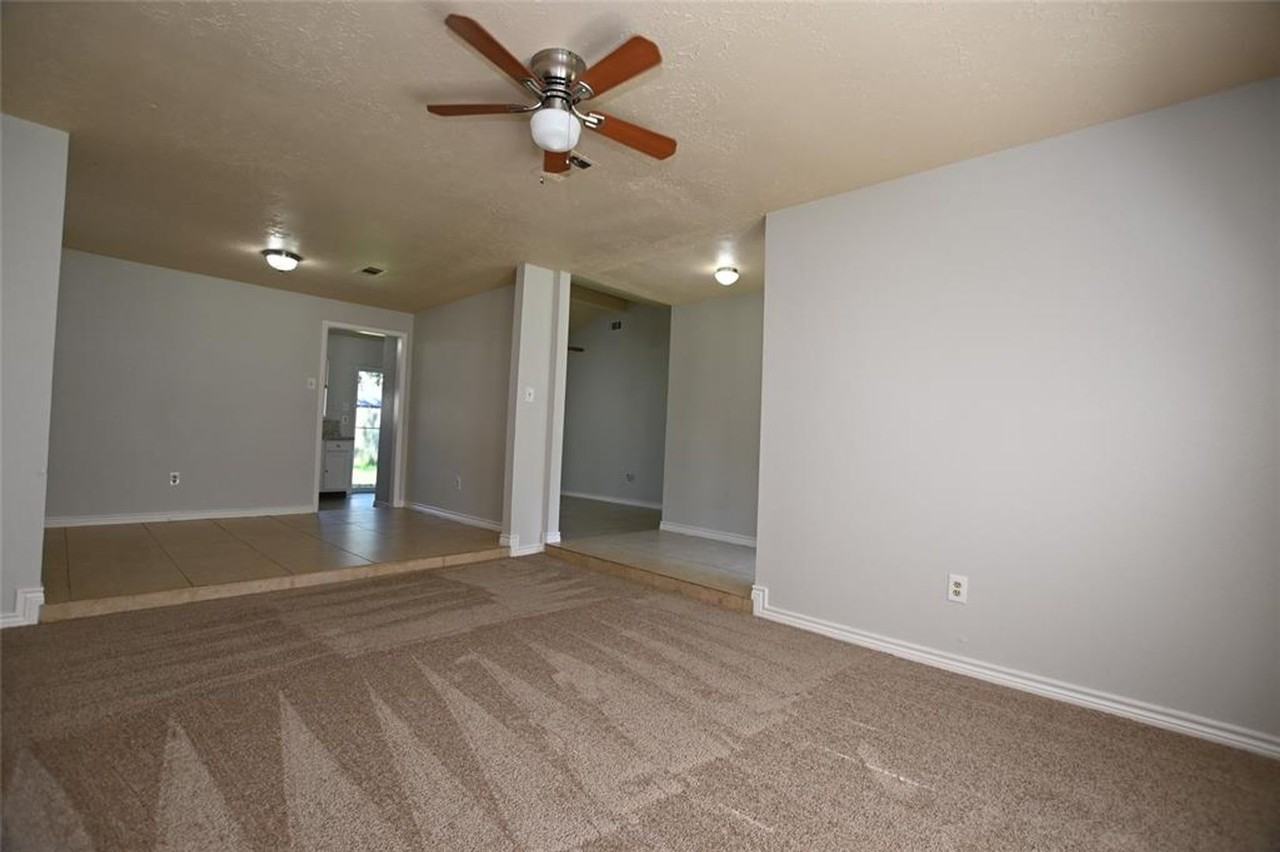 4615 Fitzwater Dr - Photo 7 of 18