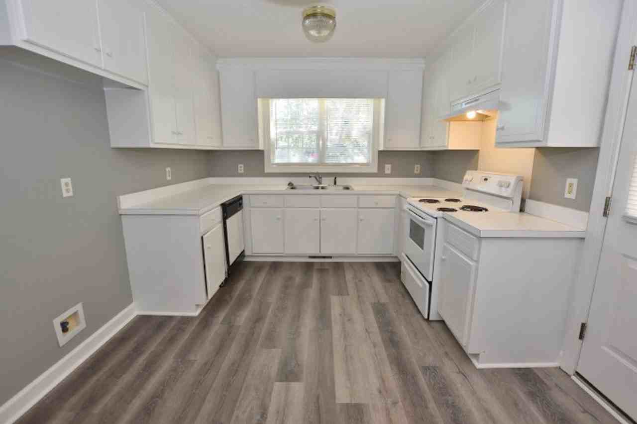 122 Tonya Ct - Photo 5 of 20