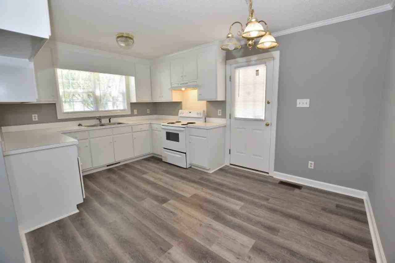 122 Tonya Ct - Photo 6 of 20