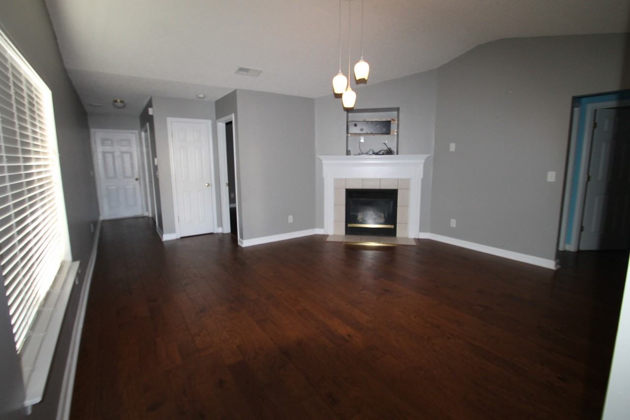 1567 Andora Dr - Photo 2 of 6