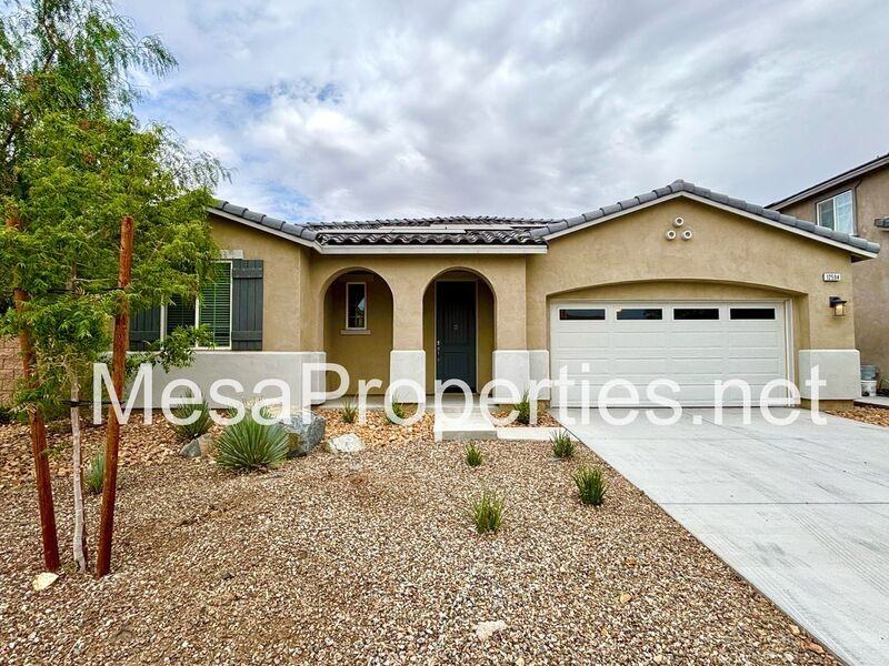 12594 Ava Loma St - Photo 3 of 35