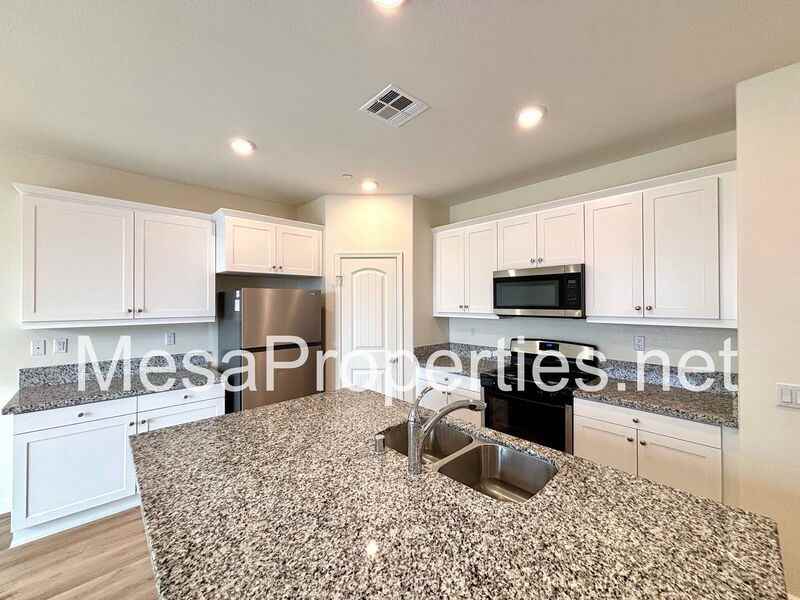 12594 Ava Loma St - Photo 7 of 35