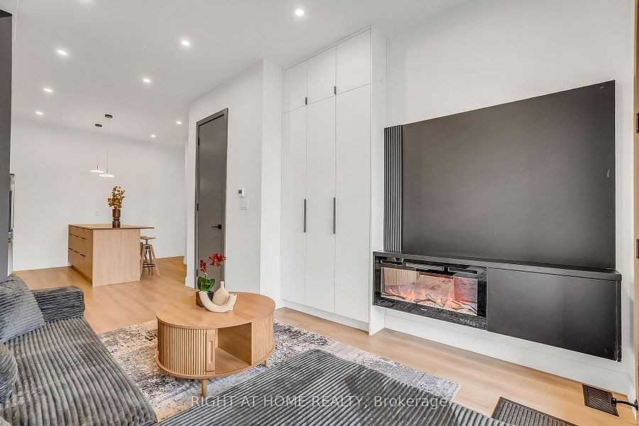 1169 Davenport Road - Photo 3