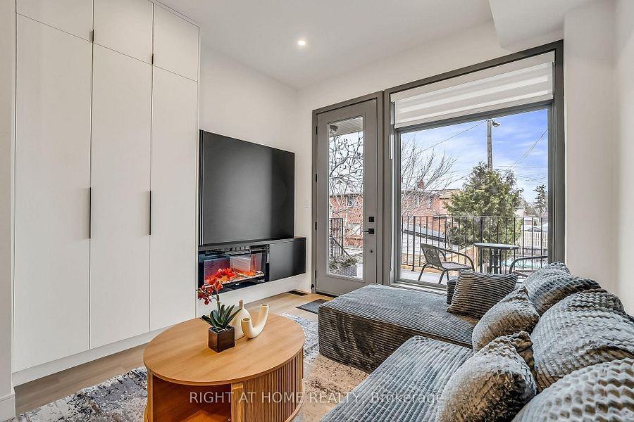 1169 Davenport Road - Photo 2